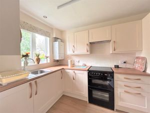 Kitchen- click for photo gallery